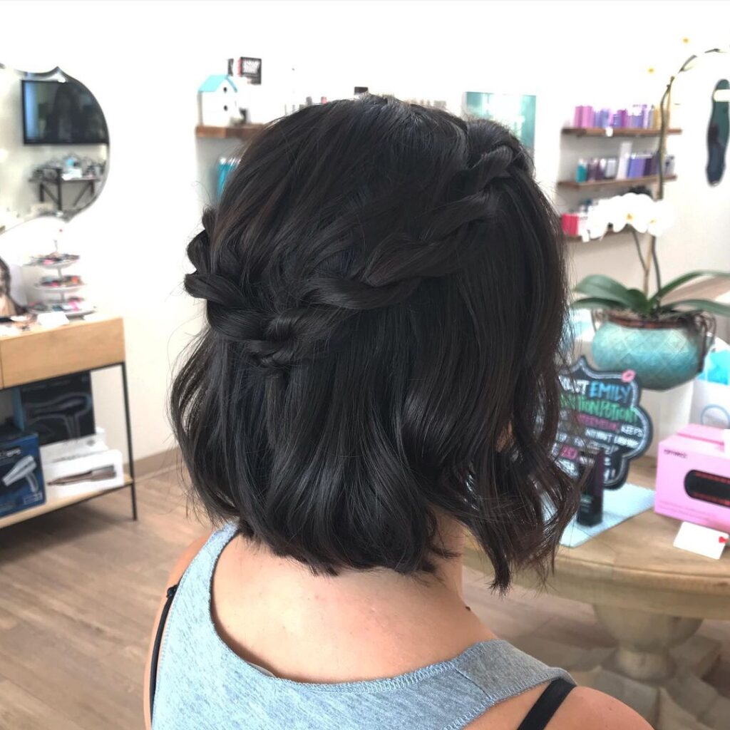 Short Twisted Braids