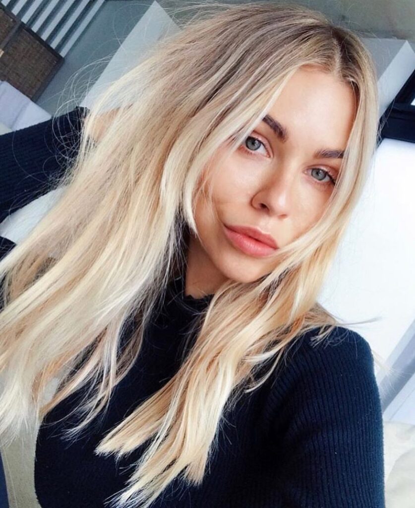 Layered medium-length hair in light blonde