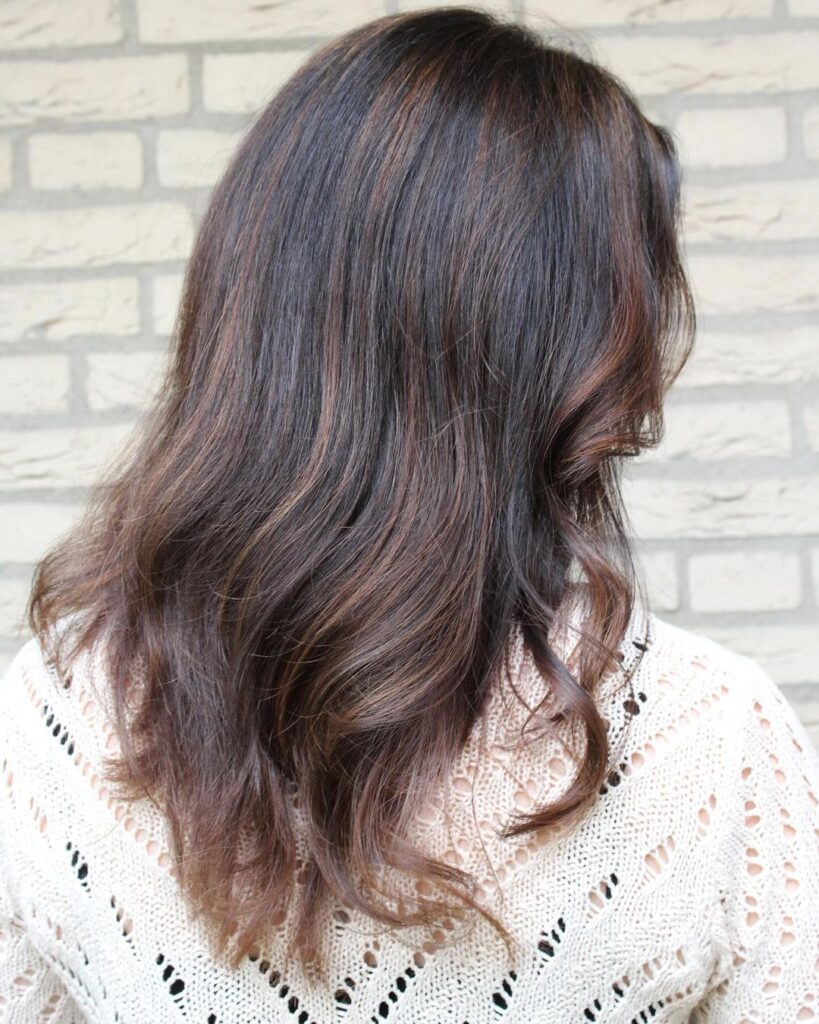 Multi-toned brown hair with smooth transitions