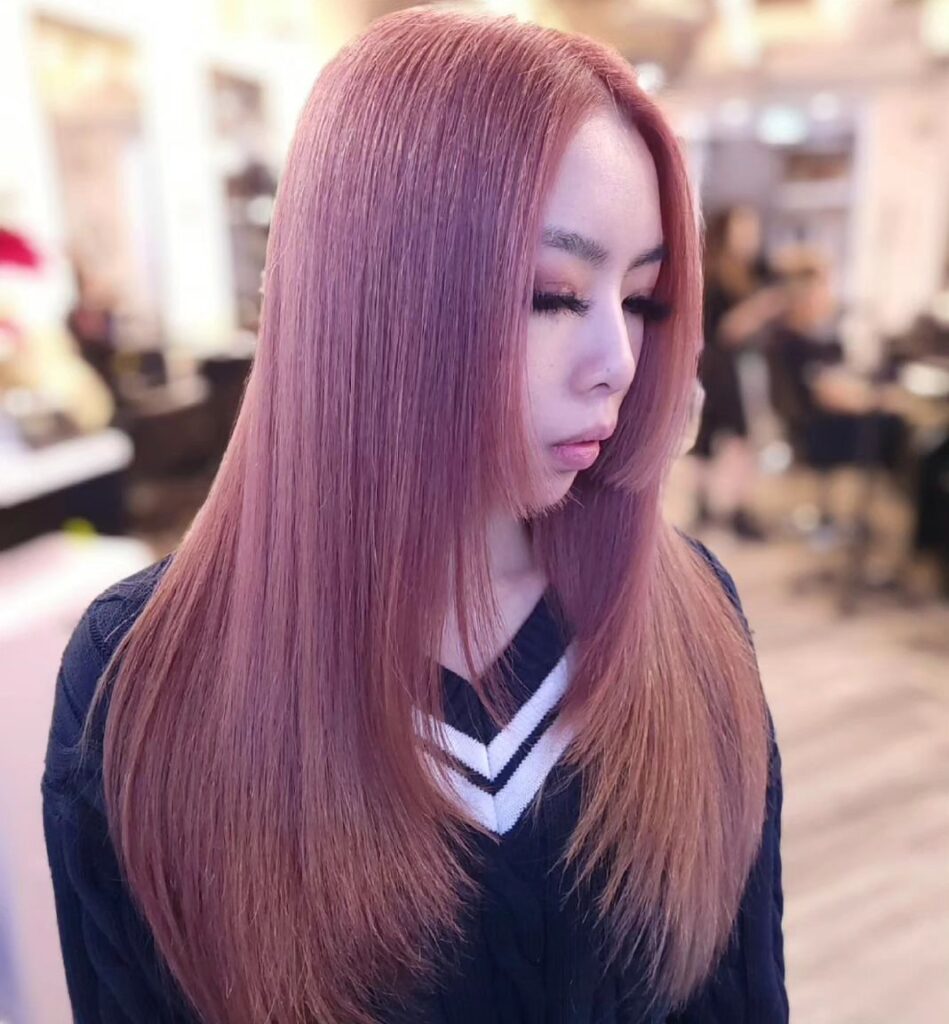 Straight hair with face-framing layered cut