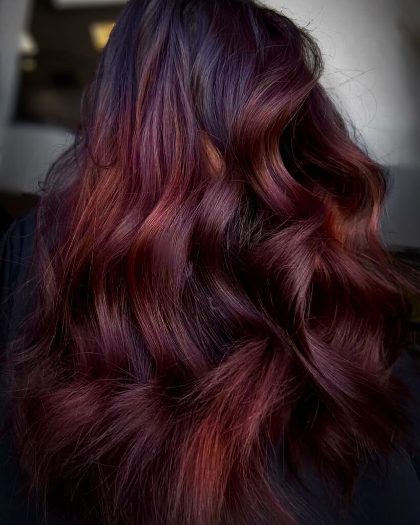 Layered cut with balayage for frizzy hair
