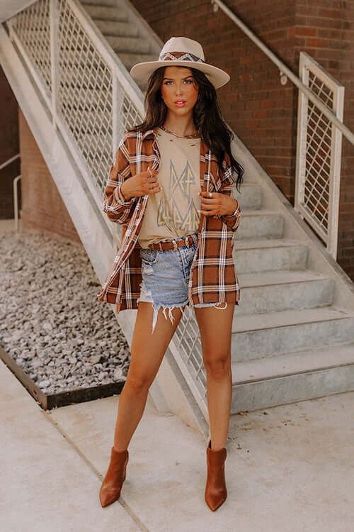 Cream and rust tones for fall.