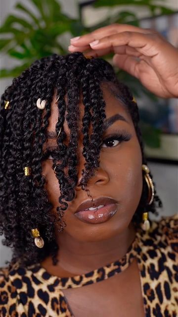 Decorative twist style with beads