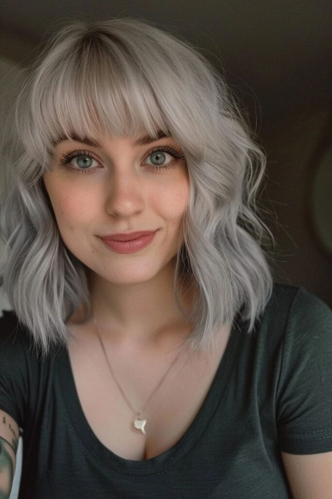 Face-Framing Layers with Grey Bob
