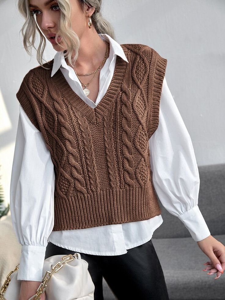 Stylish layered vests for fall outfits