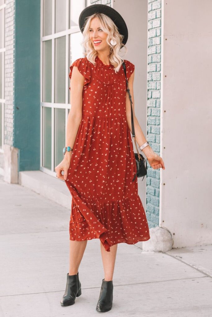 Feminine midi dresses for fall fashion
