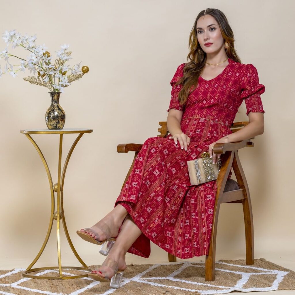 Flowy tiered maxi dress and sandals.