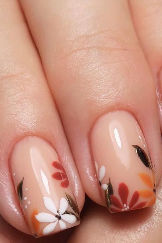 Fall floral accents for almond nails
