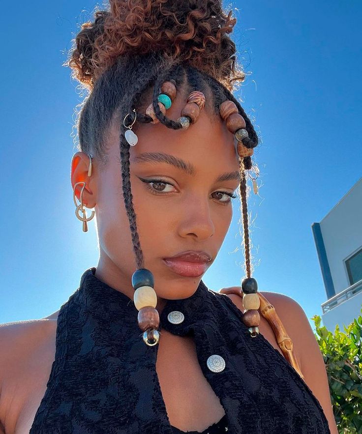Boho twist style: Twists with decorative beads.
