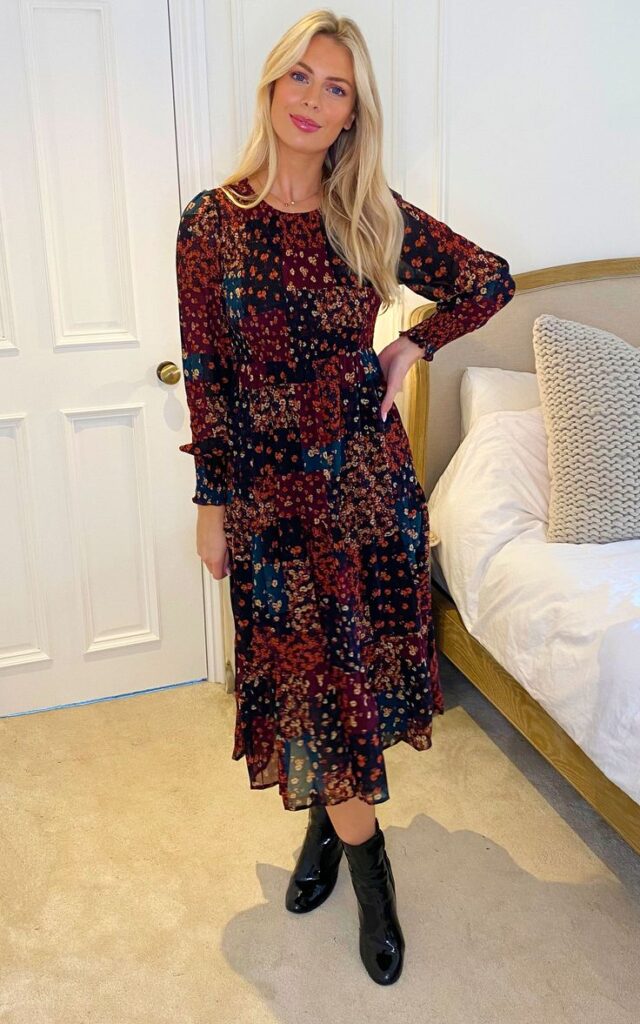 Printed midi dress with ankle boots