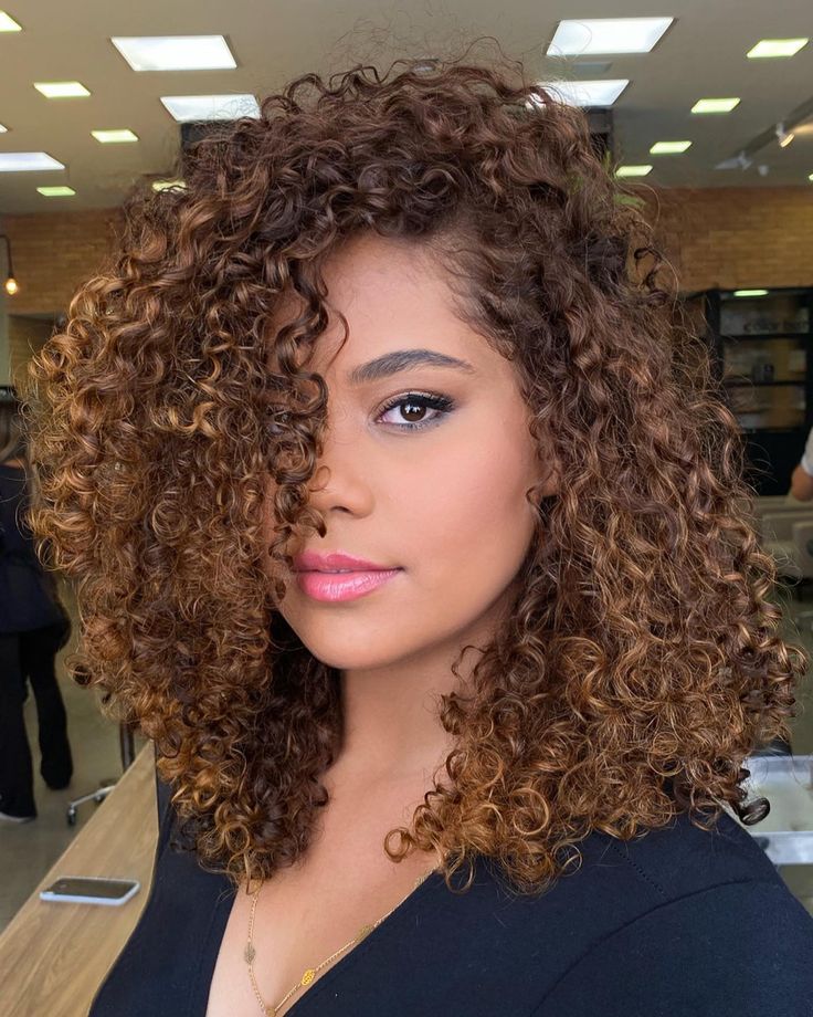Structured, shiny short afro